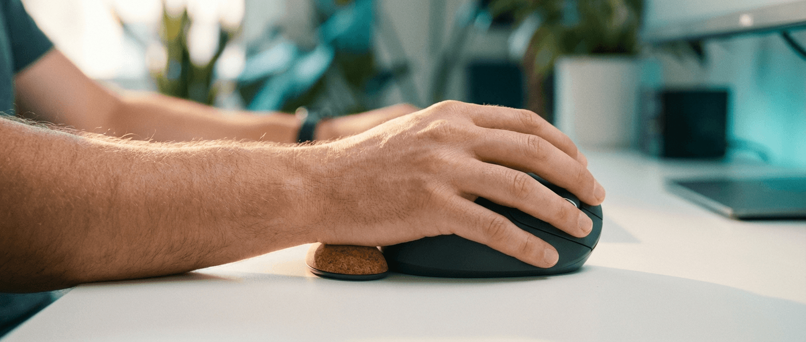 Best Vertical Mouse for Office Use (2026)